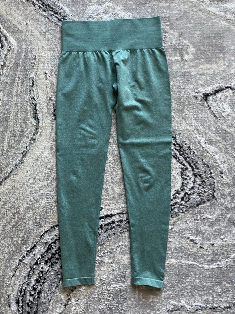 NVGTN Green High-Waist Leggings